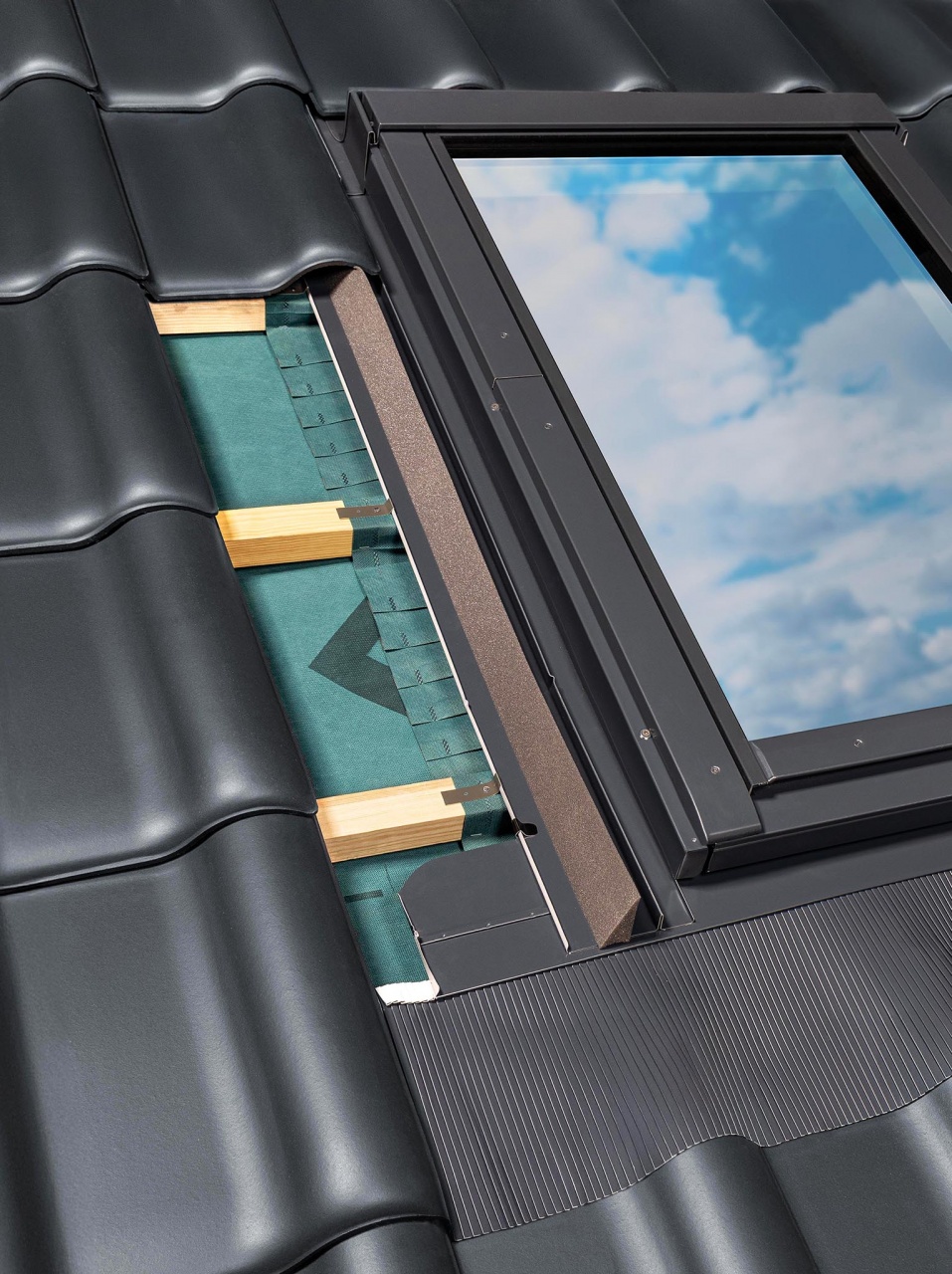 Lemování pro vysoce profilované krytiny